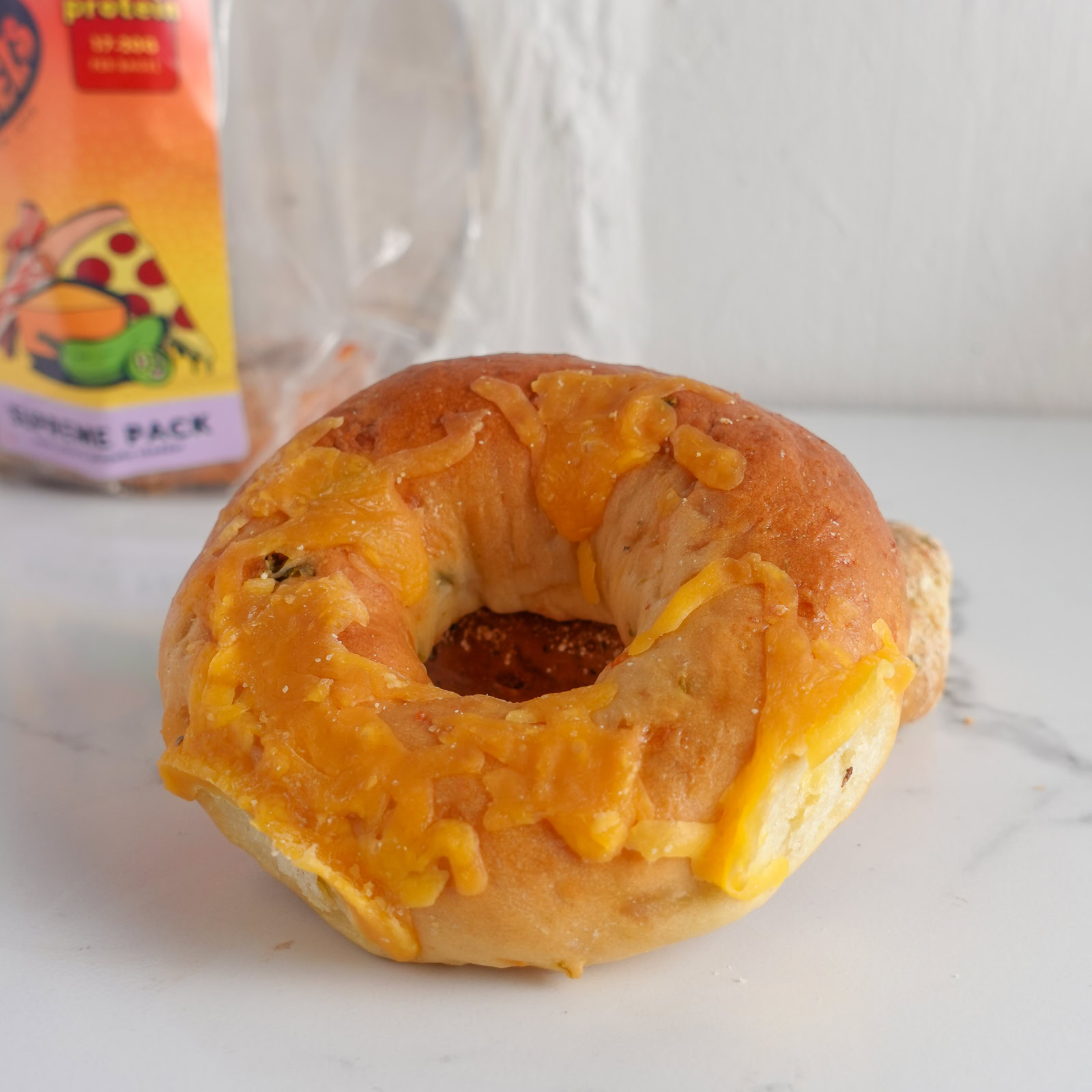 Buff bagel jalapeno cheddafr