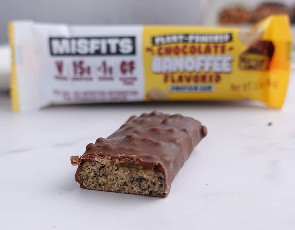 Misfits chocolate banoffee protein bar