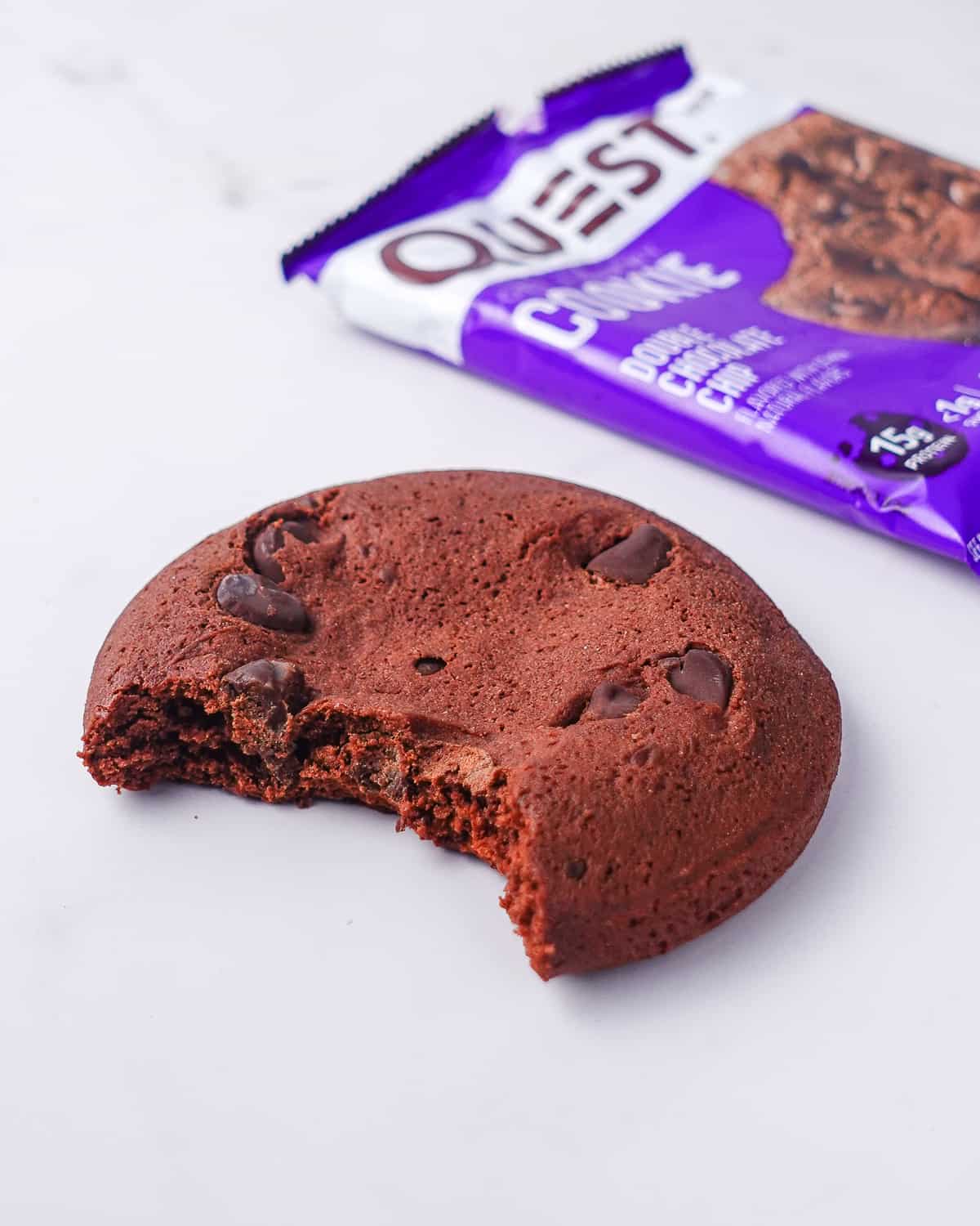 Quest chocolate cookie